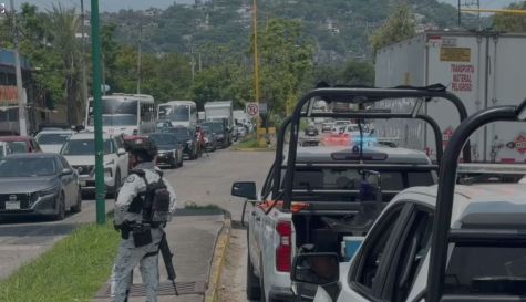 Persecución desata balacera entre policías y ladrones en bulevar Cuauhnáhuac