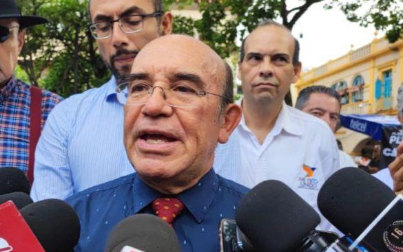 Mauricio Miranda, representante de la asociación de padres de familia en Morelos