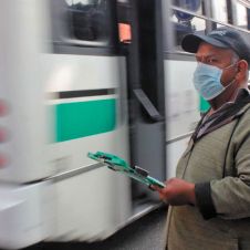 Checadores de rutas abandonan el oficio en Cuernavaca por crisis económica