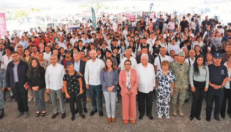 Margarita González Saravia en la Feria de Paz