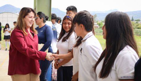 Margarita González Saravia en Totolapan
