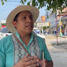 Alberto Espino, organizador de una caminata por la diversidad sexual en Chamilpa