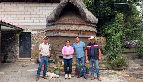 Los cuexcomates son los graneros tradicionales del estado, considerados piezas fundamentales para el almacenamiento seguro de las semillas.