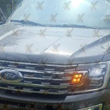 Camioneta termina accidentada en la carretera local que conduce a la comunidad de Achichipico