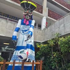 Mega chinelo en el centro de Cuernavaca