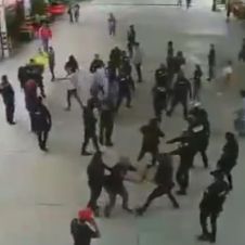 Capturan a maestro por acoso tras campal en Ixtapaluca; bloquean la autopista México-Puebla