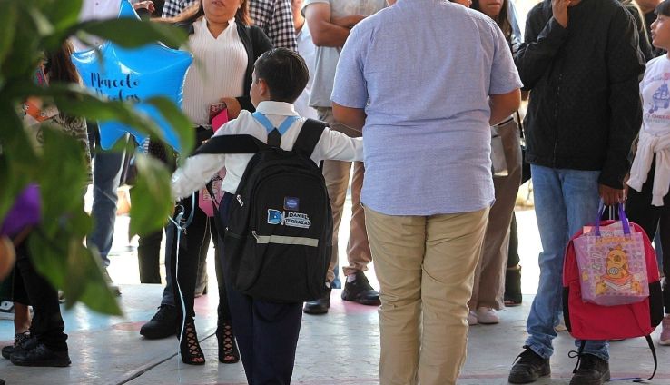 Apadrinará a más de 2 mil niños y jóvenes de la capital Apadrinará a más de 2 mil niños y jóvenes de la capital
