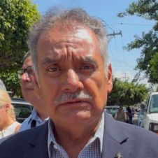 Continúan llegando unidades a la calle de palo grande pero hasta ahorita todavía no hay movimiento   2026 07 15T191212.789