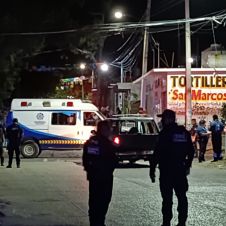 Asesinan a conductor a bordo de su camioneta en el barrio San Marcos Asesinan a conductor a bordo de su camioneta en el barrio San Marcos