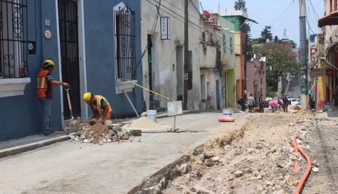 Calle Abasolo en Cuernavaca: gasto extra de 1 millón por rehacer obra