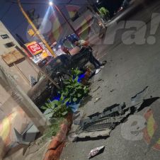 Choque en Cuautla deja severos daños materiales en el Centro