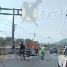 Accidente en la carretera México-Oaxaca deja a motociclista herido
