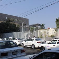 Multarán a taxistas