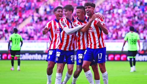 Gana Chivas con gol de último minuto 