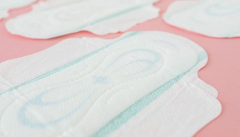 El suministro de insumos de gestión menstrual busca garantizar el bienestar e higiene de las estudiantes y reducir el ausentismo escolar.