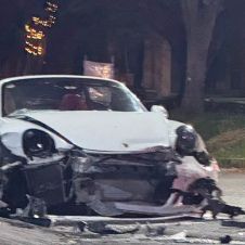 Destrozan Porsche en Teopanzolco durante choque en Cuernavaca