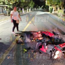Pierna amputada tras impactar su vehículo en Jantetelco Pierna amputada tras impactar su vehículo en Jantetelco