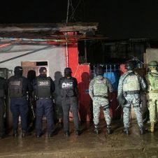 Cateo en Yautepec: Decomisan drogas, armas y autopartes