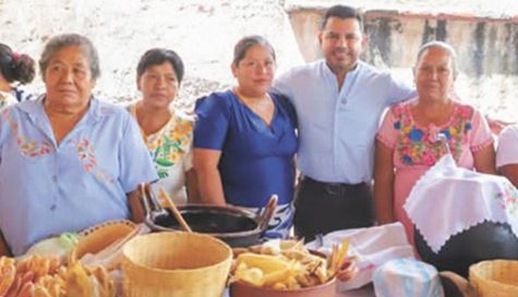 Celebra Xochitepec la Feria del Mole y el Tamal en Atlacholoaya Celebra Xochitepec la Feria del Mole y el Tamal en Atlacholoaya