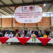 Autoridades municipales y estatales revisaron las estrategias de contención de fuego y atención de emergencias para la temporada de estiaje.