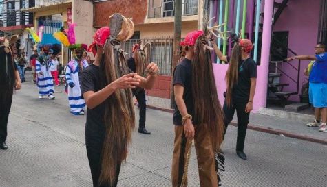 La música, el color y la devoción marcaron el inicio de las festividades marianas en el centro de Yautepec.