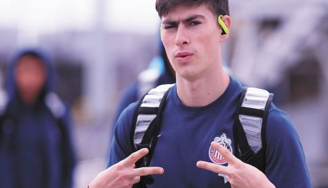 Armando La Hormiga González promete volver a Chivas tras ir a Europa