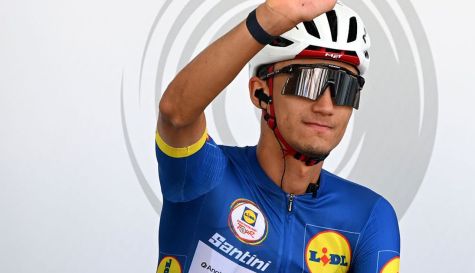 Isaac del Toro brilla y defiende el liderato en la Vuelta a Alemania