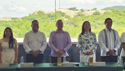 Temixco y el INAH firman convenio para proteger la zona arqueológica de Xochicalco