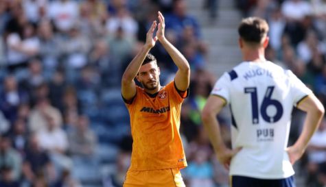 Raúl Jiménez dejó buenas sensaciones en su regreso al once estelar del Wolverhampton Wanderers.