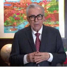 Los nueve legisladores de la permanente avalaron de forma unánime la nueva solicitud de licencia temporal indefinida presentada por el gobernador Rubén Rocha Moya.