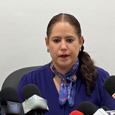 Uso de celulares en bachilleratos de Morelos podría ser limitado