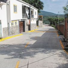 Inauguran pavimentación de calle Vicente Guerrero en Yautepec