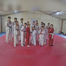 Ofrece Indem clases de taekwondo en la Unidad Deportiva Centenario
