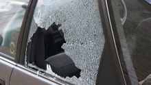 Cristalazo en Cuernavaca: Rompen cristal de auto y rastrean iPad robada