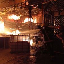 Incendio en Quimitec deja un bombero muerto en Tlalnepantla Incendio en Quimitec deja un bombero muerto en Tlalnepantla
