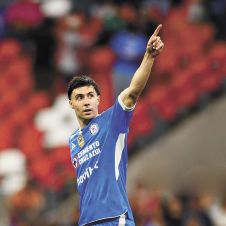 Cruz Azul vence 1-0 a Santos Laguna con gol de José Paradela