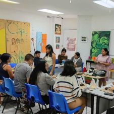 Temixco comparte saberes de Cuentepec en taller de barro en la UPN
