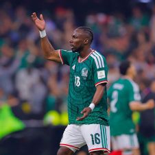 Julián Quiñones apunta a la nominación al Balón de Oro 2026