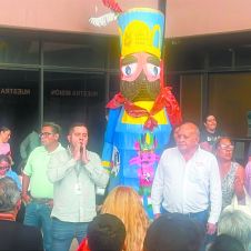 Paro en el IEBEM: Tomadas las oficinas por falta de pagos