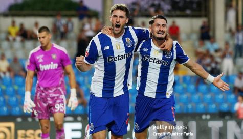 Santiago Giménez rompe sequía de 354 días y marca con Porto