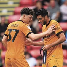Anota Raúl Jiménez gol del triunfo para el Wolverhampton en Inglaterra