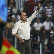 Asume Juan Reynoso la dirección técnica del Necaxa en la Liga MX