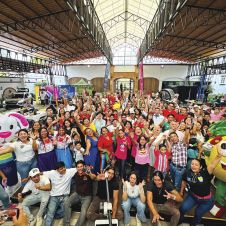 Con gran éxito se celebra la Fiesta Mexicana 99 en Morelos