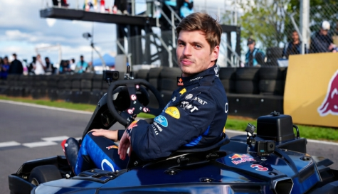 Max Verstappen gana histórica carrera de karts en Silverstone 