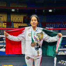 Yareth León Cortés triunfa en Panamá en boxeo internacional