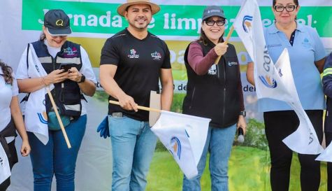 Retiran basura y cascajo del río Apatlaco en Xochitepec