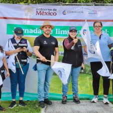 Retiran basura y cascajo del río Apatlaco en Xochitepec Retiran basura y cascajo del río Apatlaco en Xochitepec