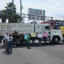 Cierres viales en Cuernavaca hoy: camioneros bloquean IMSS y accesos