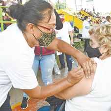 cuautla-vacuna.jpg