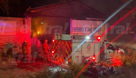 Incendio en Alpuyeca consume bodega de desperdicios en Xochitepec